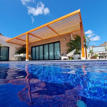 De Lujo Con Piscina Climatizada *