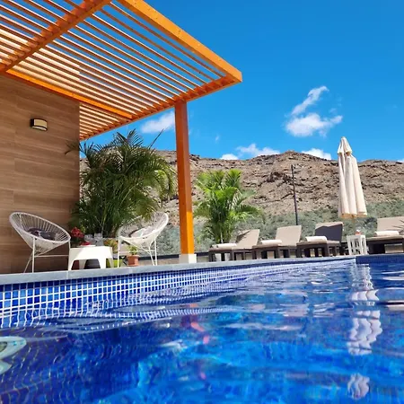 De Lujo Con Piscina Climatizada